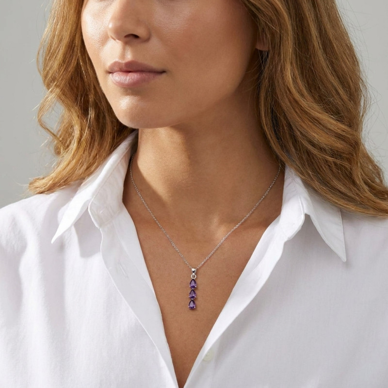 Pendentif Argent Rhodié 3 Améthystes Poire  porté