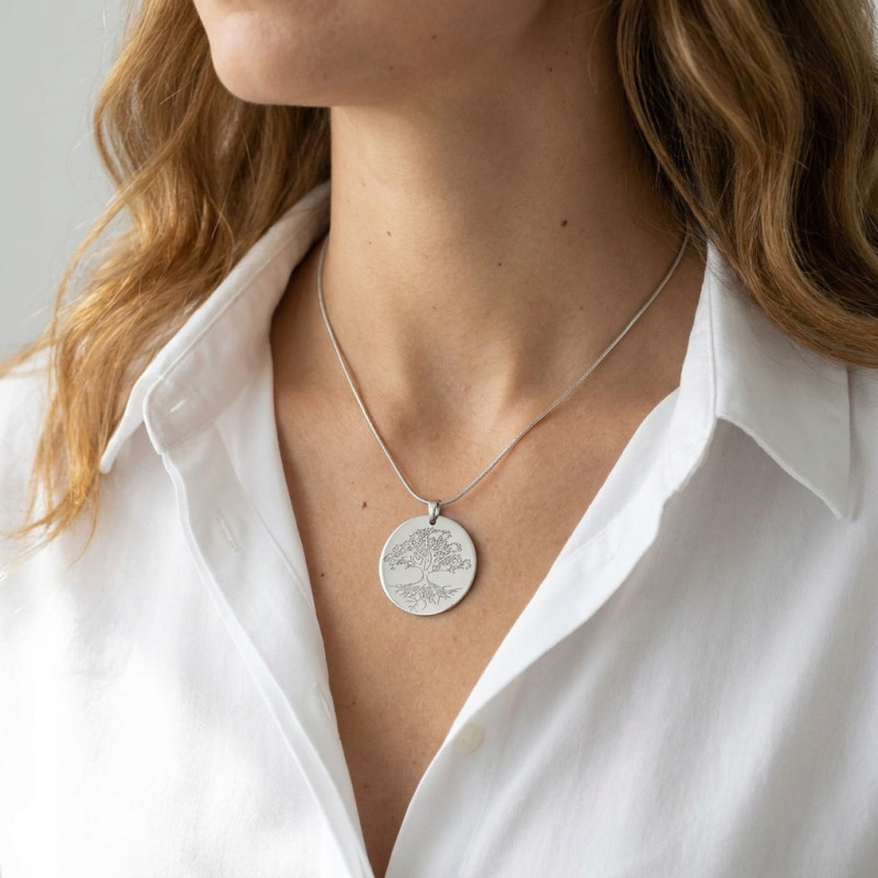 Pendentif argent rhodié arbre de vie 30mm porté