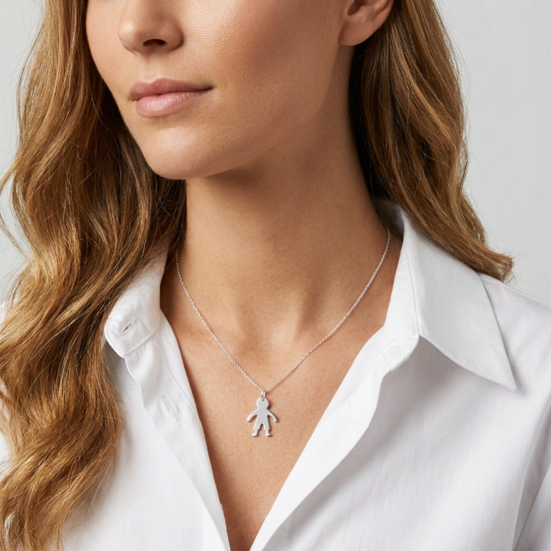 Pendentif Argent Silhouette Garçon porté