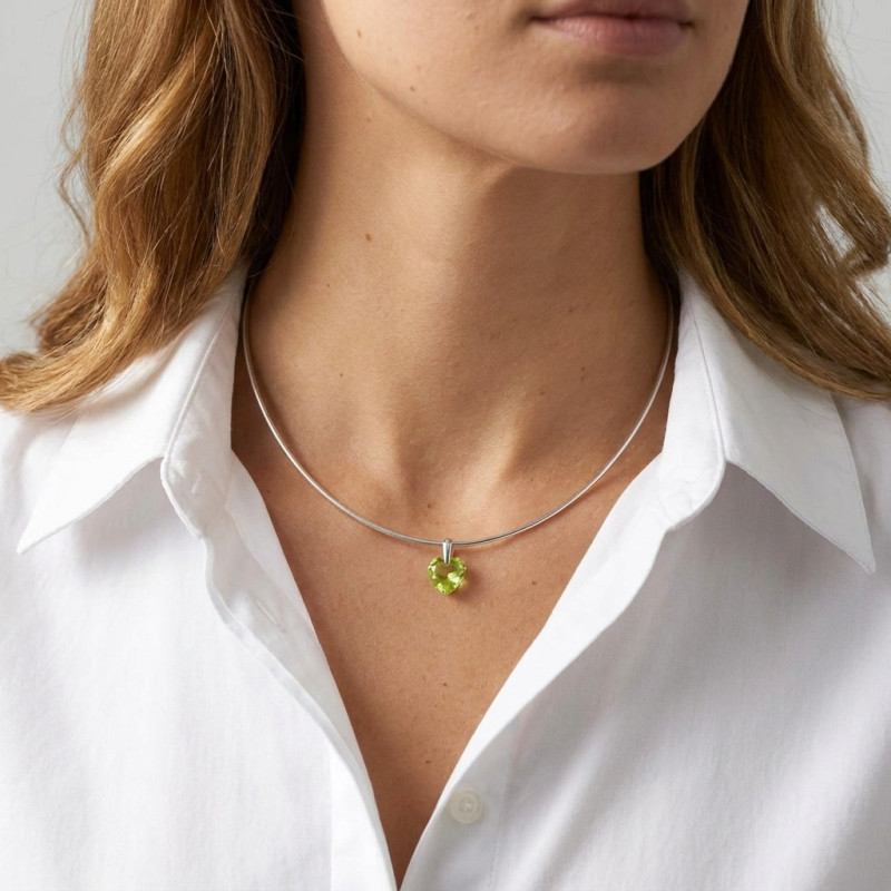 Pendentif Coeur Argent 925 Oxyde de zirconium Verte porté