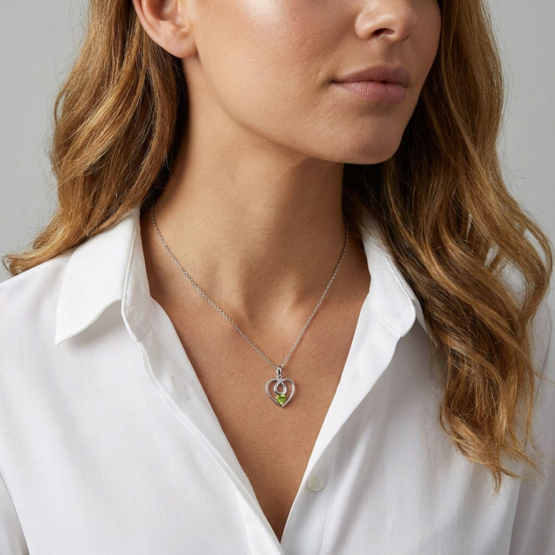 Pendentif Coeur Argent Péridot  porté