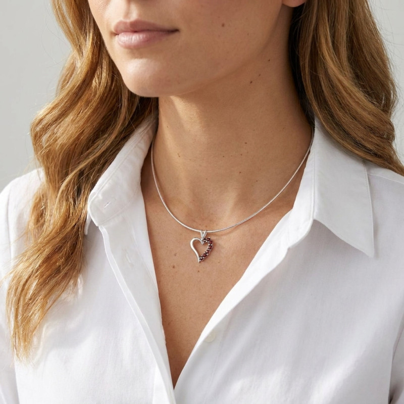 Pendentif Coeur Grenat Argent porté