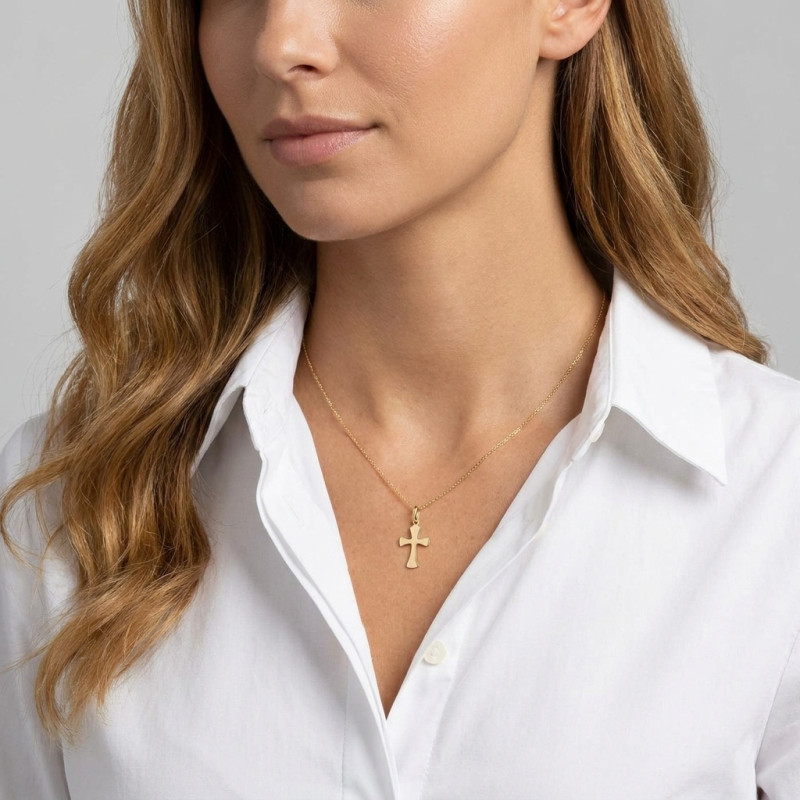 Pendentif Croix Or Jaune 375 porté