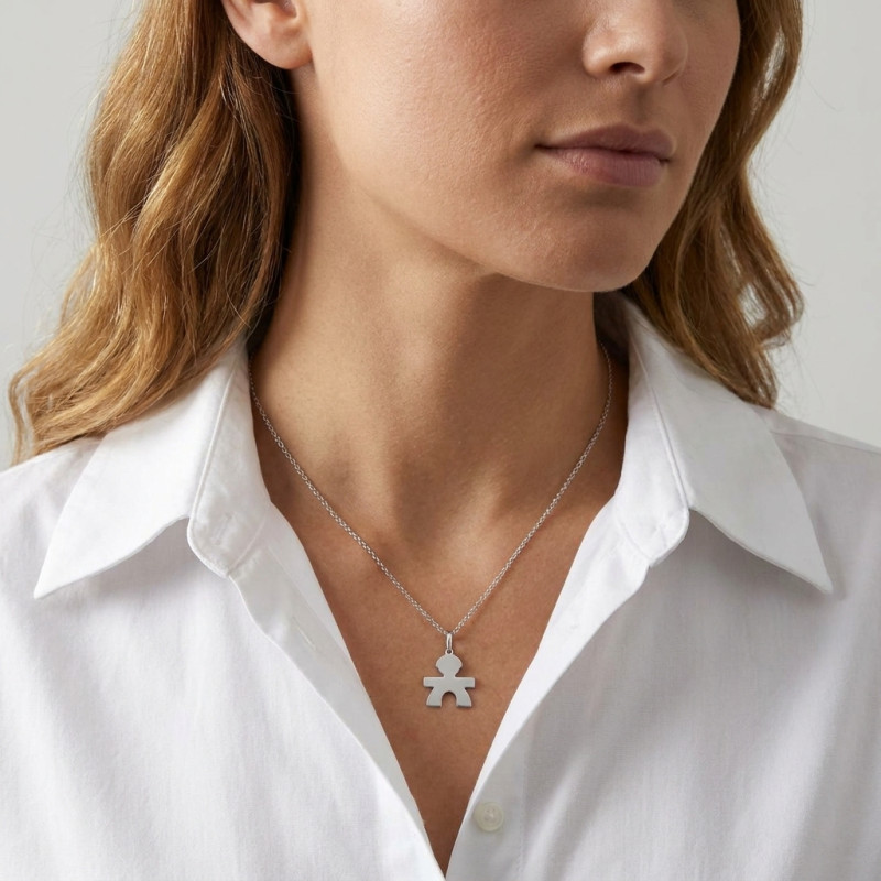 Pendentif Silhouette Garcon A Graver en Argent 925 porté