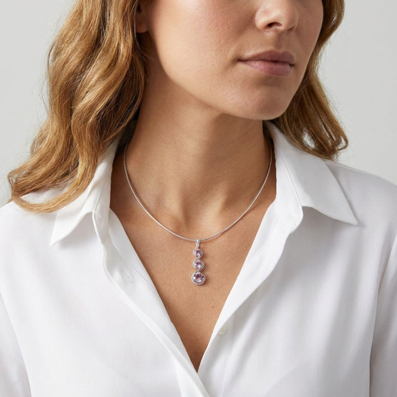 Pendentif Trilogie Argent  Améthyste  porté