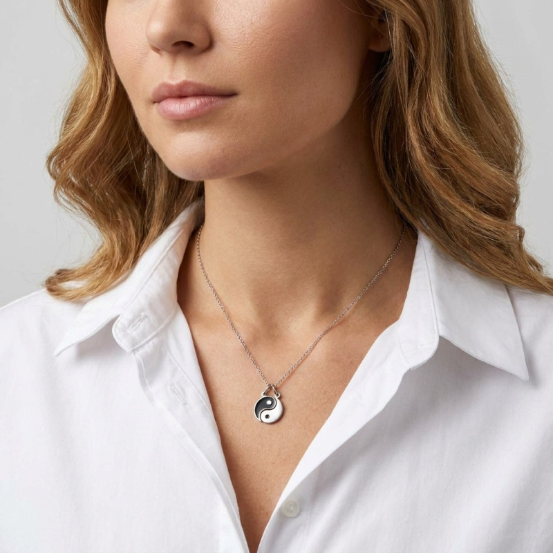 Pendentif yin yang séparable en argent porté