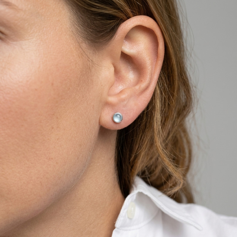 Puces d'oreilles Argent 925 Topaze Bleue traitée 3mm porté