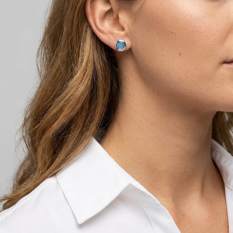 Puces d'oreilles Argent Nacre Bleue 7mm porté