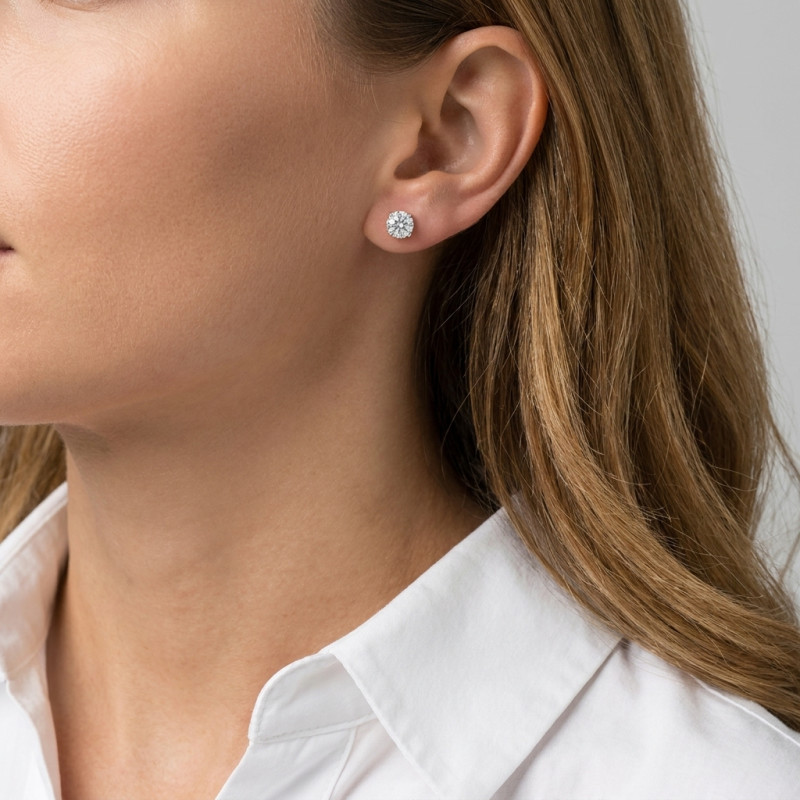 Puces d'oreilles Argent Oxydes de zirconium Ronds 6mm porté
