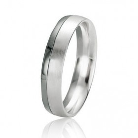  Alliance prestige Or 750. Largeur l alliance: 4.5mm Epaisseur du corps : 1.6 mm 