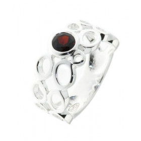 Bague style très actuel sertie d une pierre ronde La pierre varieté Grenat est taillée à facettes La pierre Grenat mesure ...
