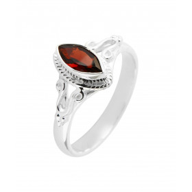 Bague Argent 925 Grenat Navette 8x4mm Bague Argent 925 sertie d une pierre 8x4mm Pierre taillée à facettes montée serti cl...