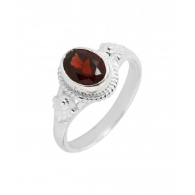 Bague Argent 925 Grenat Ovale 8x6mm Bague Argent 925 sertie d une pierre 8x6mm Pierre taillée à facettes montée serti clos...