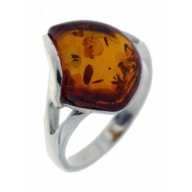 Ambre Bague en Argent 925 et Ambre. Pierre taille fantaisie de 16x13mm. 