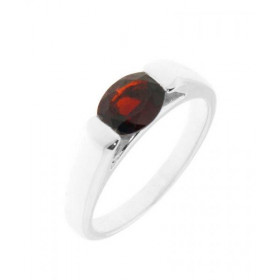 Bague Argent Grenat Pierre Ovale Dimensions pierre : 8x6mm Pierre maintenue par un sertissage demi clos