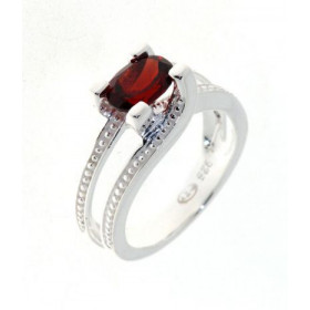 Bague Argent 925 Grenat sertie d une pierre ovale 8 x 6 mm Largeur sur doigt (vue dessus) : 9.5 mm 