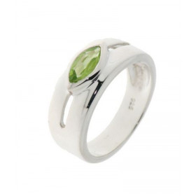 Bague Argent 925 Péridot , modèle large ajouré serti d une pierre taille navette 8x5mm 