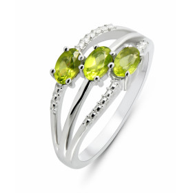 Bague Argent Rhodié 3 rangs Péridots Bague sertie trois pierres ovales 5x3mm Pierres serties à griffes Largeur bague (sur ...