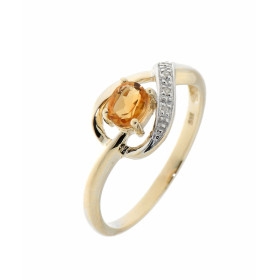 Bague Citrine et Diamant en Or Jaune 375. Cette bague en Or 375 est surmontée d'une Citrine sertie par 4 griffes. Cette pi...