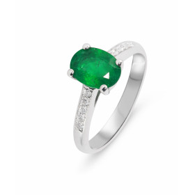  Bague Or Blanc 750 Emeraude Ovale 8x6mm Diamant Monture type solitaire épaulé Emeraude Ovale 8x6mm (1.2 carat) sertie à g...