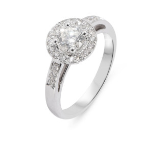  Bague Entourage Diamant Or Blanc 750 Cette bague est sertie d une pierre centrale 0.69 carat Couleur F - Pureté Si2 L ent...