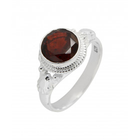 Bague Grenat Argent 925 - Pierre Ronde 8mm Bague Argent 925 sertie d une pierre ronde 8mm Pierre taillée à facettes montée...