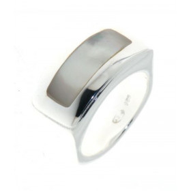 Bague Argent 925 Nacre. Largeur sur doigt (vue de dessus) : 12mm. 