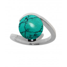 Bague de style moderne sertie d&#39;une Turquoise reconstituée ronde. La Turquoise est taillée en cabochon. Elle mesure 12...