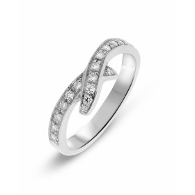 Bague en Or Blanc sertie de 17 diamants pour un poids total de 0,22 carat. Largeur de la monture (vue de dessus) : 5,3mm