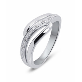 Bague en Or Blanc 750 et Diamants. Cette bague est sertie de 7 diamants totalisant 0,04 carat. La largeur de la bague vue ...