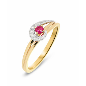 Bague en Or jaune et Or jaune rhodié sertie d'un Rubis rond de 3mm de diamètre de 8 diamants. Poids Diamant : 0,044 carats...