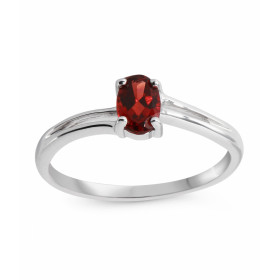 Bague Or Blanc 375 Grenat Cette jolie bague corps ondulé est ornée d une pierre ovale La pierre mesure 6x4mm, elle est mai...
