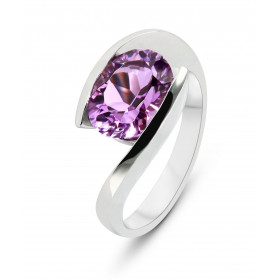  Bague Or Blanc 750 sertie d une Améthyste Ovale 10x8mm (2.4 carats) 