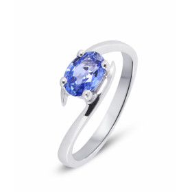  Bague Or blanc 750 sertie d un Saphir Ceylan AAA ovale 7x5mm (0.7 carat) Largeur monture (vue dessus) : 6,7mm Monture sol...