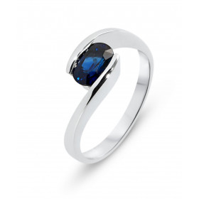  Bague Or Blanc sertie d un Saphir Bleu Royal AAA Pierre ovale 7x5mm Poids Saphir : 1.01 carat Monture solitaire croisé 