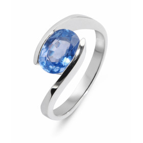  Bague Or Blanc 750 sertie d un Saphir Ovale 9x7mm Poids saphir : 2.3 carats Serti demi clos Largeur bague (sur doigt, vue...