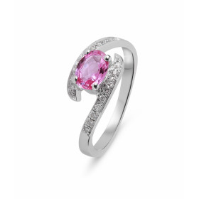 Bague en Or Blanc sertie d&#39;un Saphir Rose ovale de 7x5mm (0.85 carat) et de 18 diamants pour un poids total de 0,12 ca...