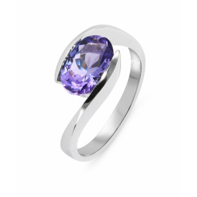 Bague en Or Blanc 750 sertie d&#39;une Tanzanite Ovale de 10x7mm (2.3 carats). Serti demi clos