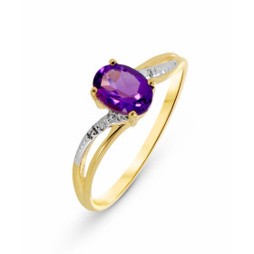 Bague Or jaune 375 Améthyste Ovale 7x5mm Diamant Cette bague Or jaune 375 est ornée d une améthyste ovale La pierre mesure...