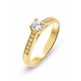 Bague en Or Jaune 750 sertie d&#39;un Diamant central de 0,28 carat et de 10 diamants pour un poids total de 0,09 carat en...