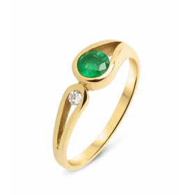 Bague Or Jaune 750 sertie d une émeraude 4,5mm d un diamant 2mm Serti demi clos Poids Diamant : 0,04 carat Poids Emeraude...