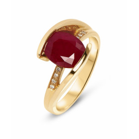 Bague Or Jaune 750 sertie d un rubis ovale 9x7mm (2.1 carats) 8 diamants totalisant 0,06 carat 