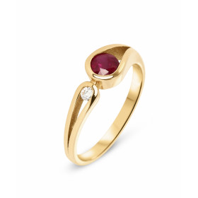  Bague Or Jaune 750 sertie d un Rubis rond 4,5mm (0,4 carat) d un Diamant rond 2mm (0,04 carat) Largeur monture (sur doigt...