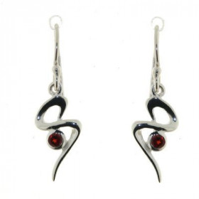 Boucles d'oreilles Argent 925 Grenat serties de pierres de 6.5mm de diamètre. Longueur : 20 mm. 