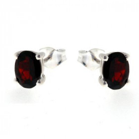 Boucles d'oreilles Argent 925 Grenat serties de pierres ovales de 8x6mm. 