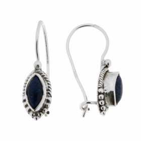 Boucles d'oreilles Pendantes en Argent et Lapis Lazuli. Ces boucles d'oreilles sont serties de pierres en forme de navette...