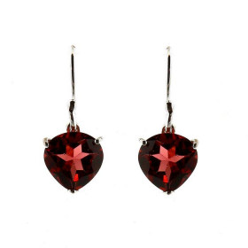 Boucles d oreilles Argent 925 Grenat Ces boucles d oreilles pendantes sont serties pierres taillées coeur Les dimensions d...