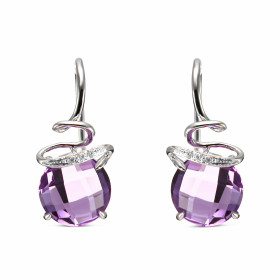 Boucles d'oreilles pendantes Améthyste et Diamant en Or Blanc 750. Ces magnifiques pierres taillées en rose mesurent 8mm d...
