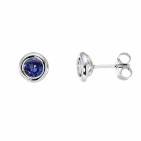 Boucles d&#39;oreilles en or blanc 750 serties de tanzanites ronde s de 4,5mm (0,37 carat / pièce). Serti à copeaux sur mo...