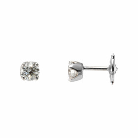  Boucles d oreilles Or blanc 750 Diamant Diamants ronds 4.7mm diamètre Serti à 4 griffes Poids unitaire diamant : 0,39 0,4...